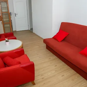  Apartment Goscinne 2